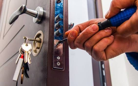 Reliable locksmith services for home and business security